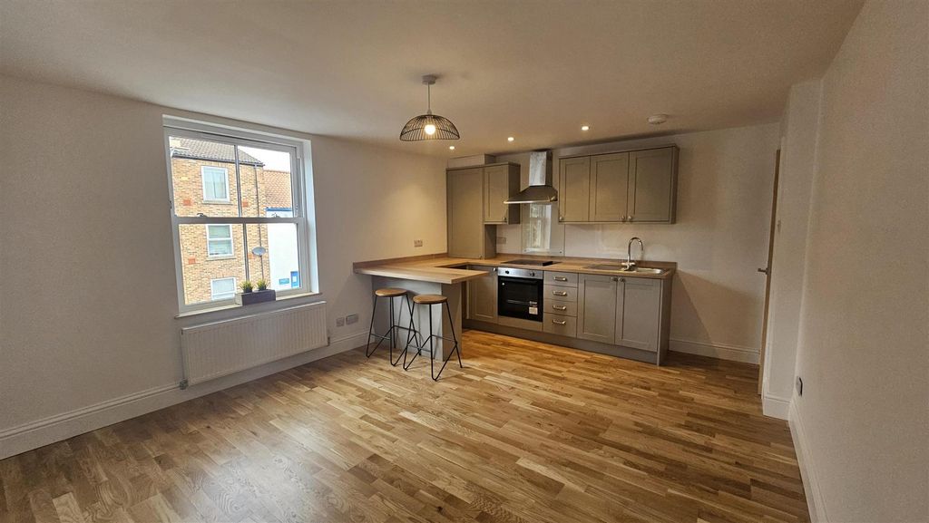 Property photo 1 of 11 Pro-2S4Nwk9J.Jpeg
