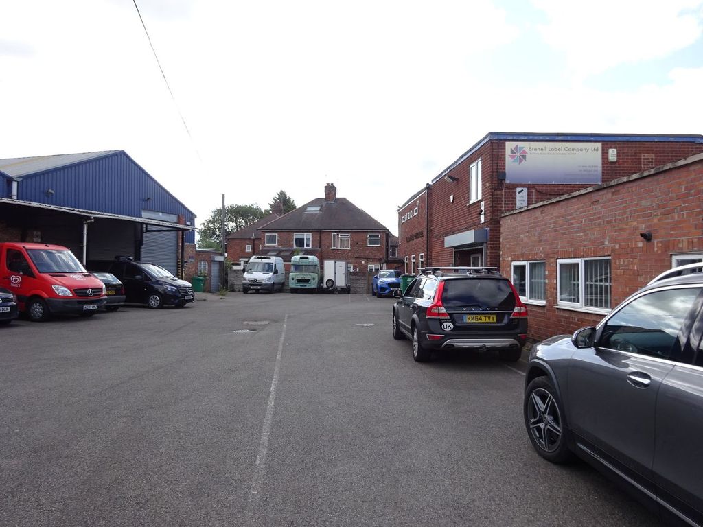 Property photo 3 of 13