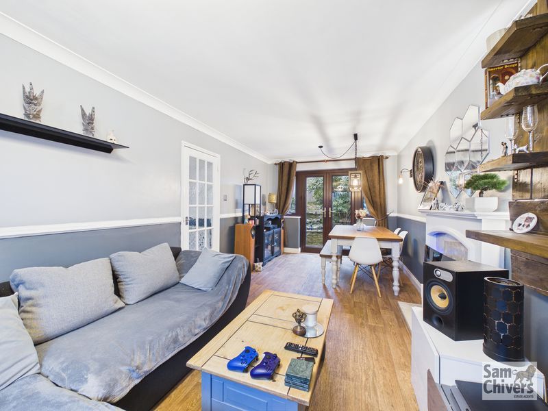 Property photo 2 of 19 Photo 8