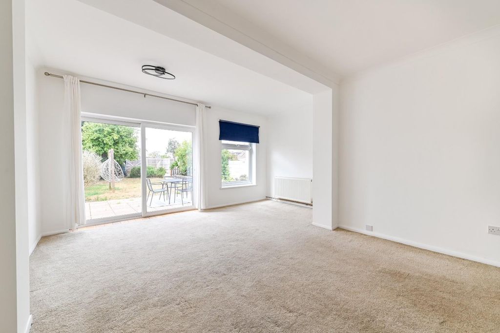 Property photo 2 of 22
