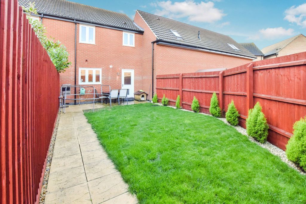 Property photo 2 of 11