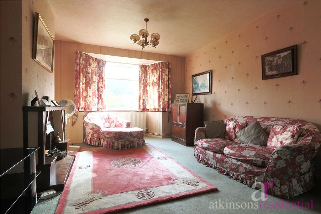 Property photo 3 of 24 Picture No. 12