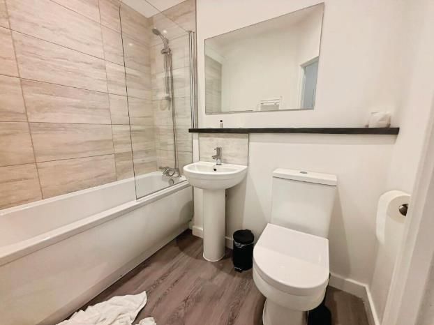 Property photo 3 of 7 Bathroom