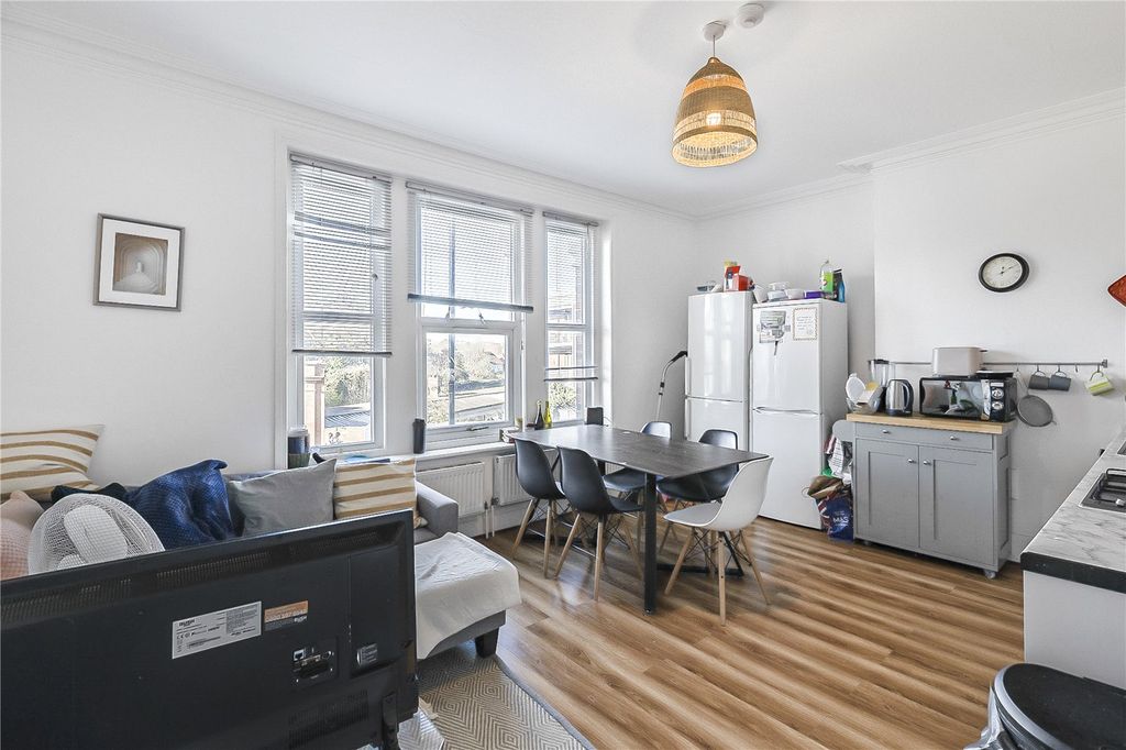 Property photo 1 of 22 Picture No. 14