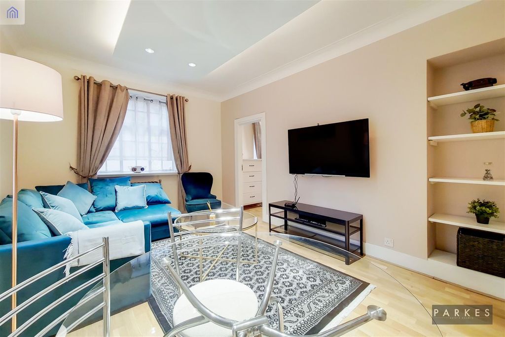 Property photo 3 of 11 Property Photo