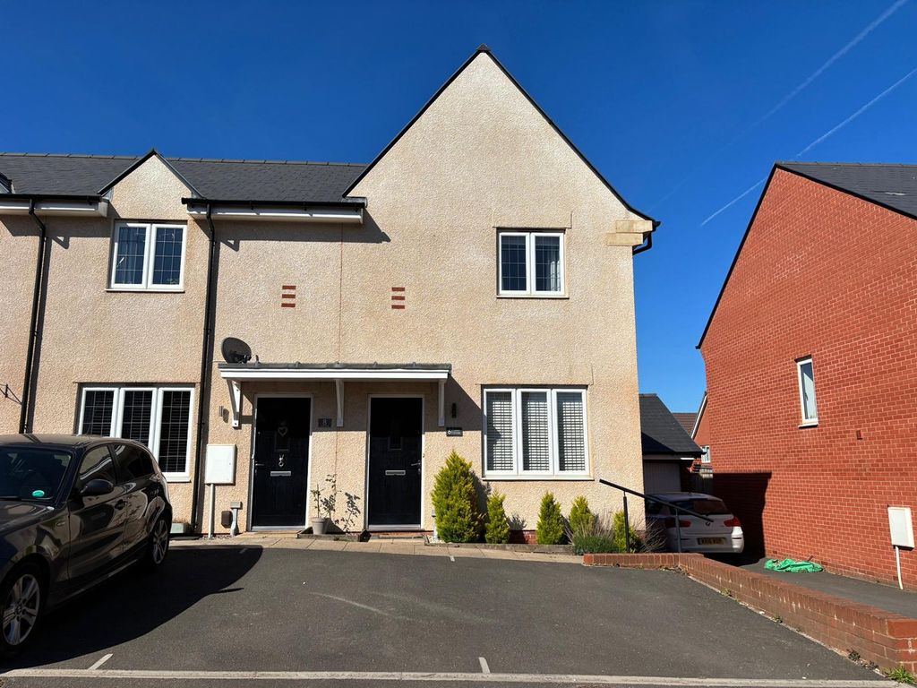 Property photo 1 of 8 External