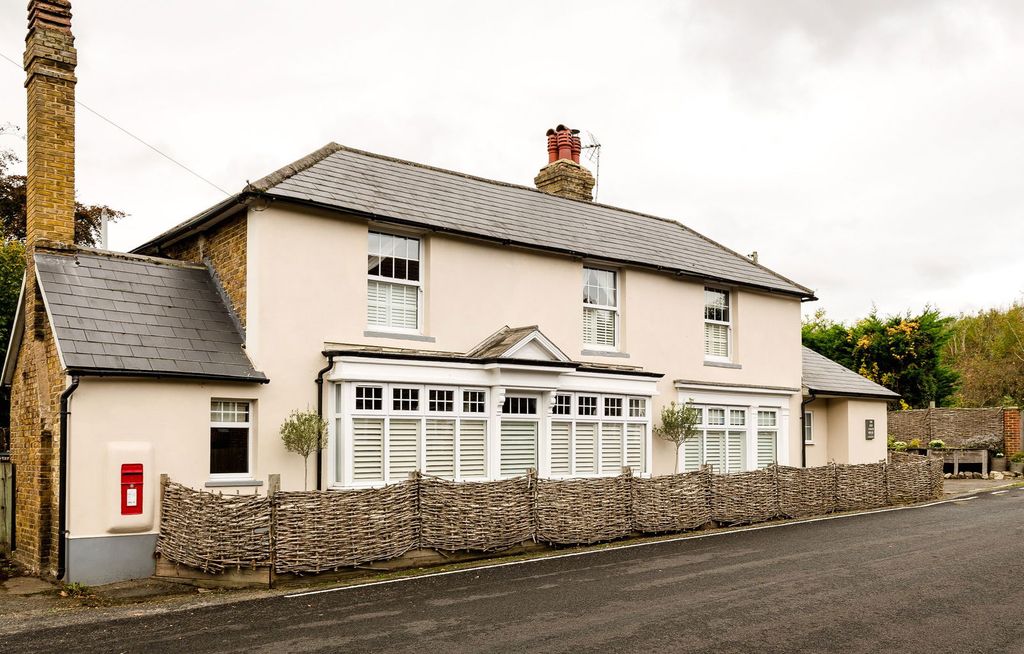 Property photo 2 of 44