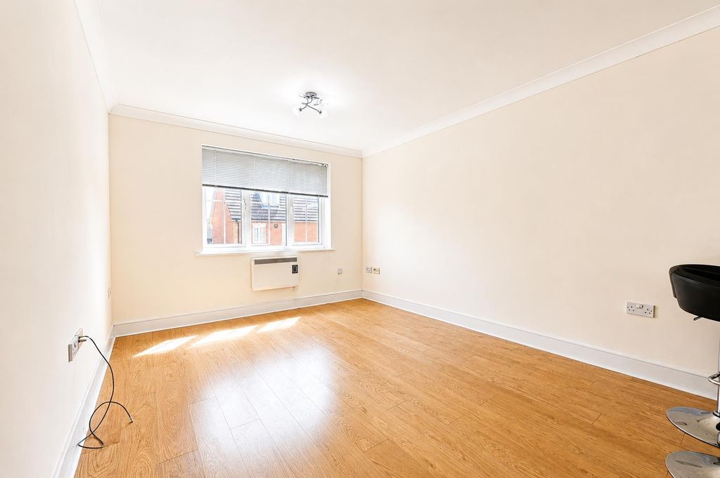 Property photo 3 of 10 Open Plan Lounge/Kitchen