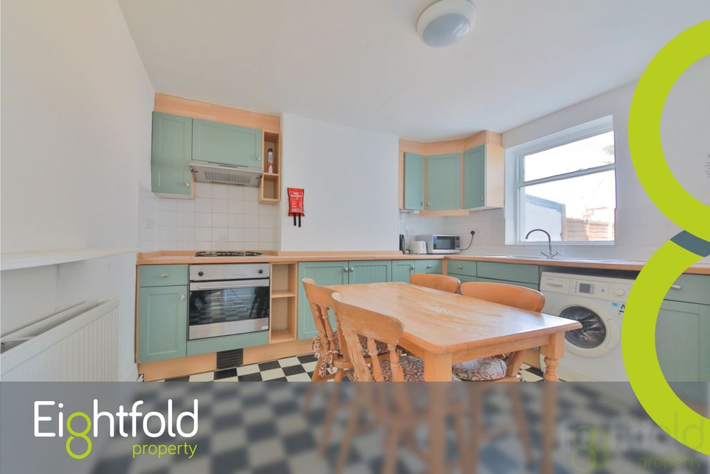 Property photo 1 of 14 Image