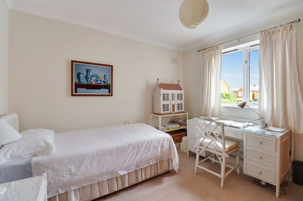 Additional image 21 of 4 bed detached house for salePemberton Road, East Molesey KT8