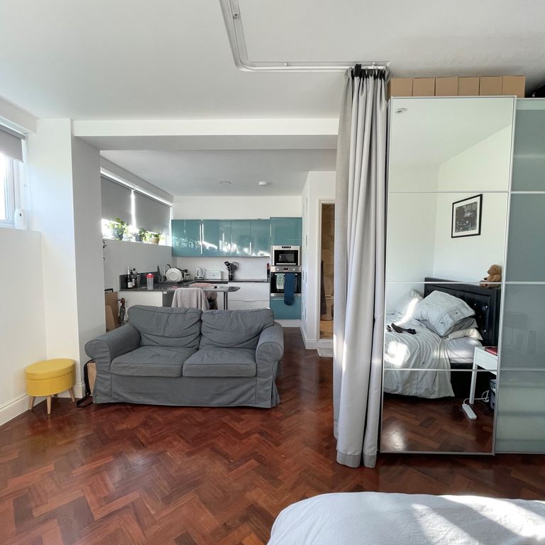 Property photo 1 of 3