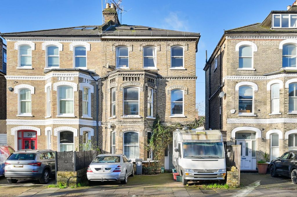 Property photo 1 of 10