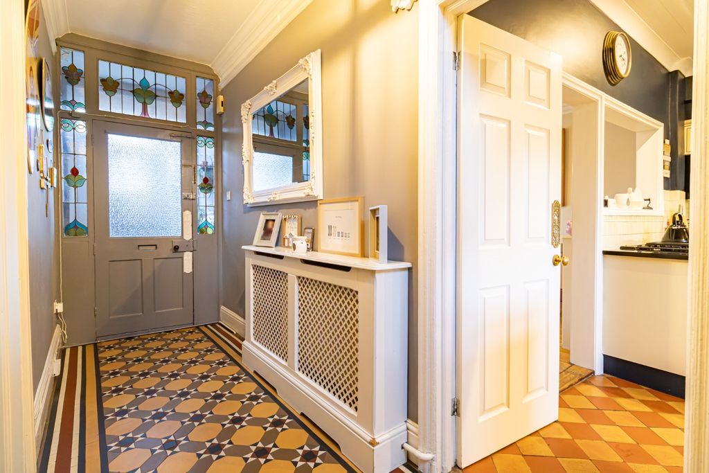 Property photo 2 of 42 4733635