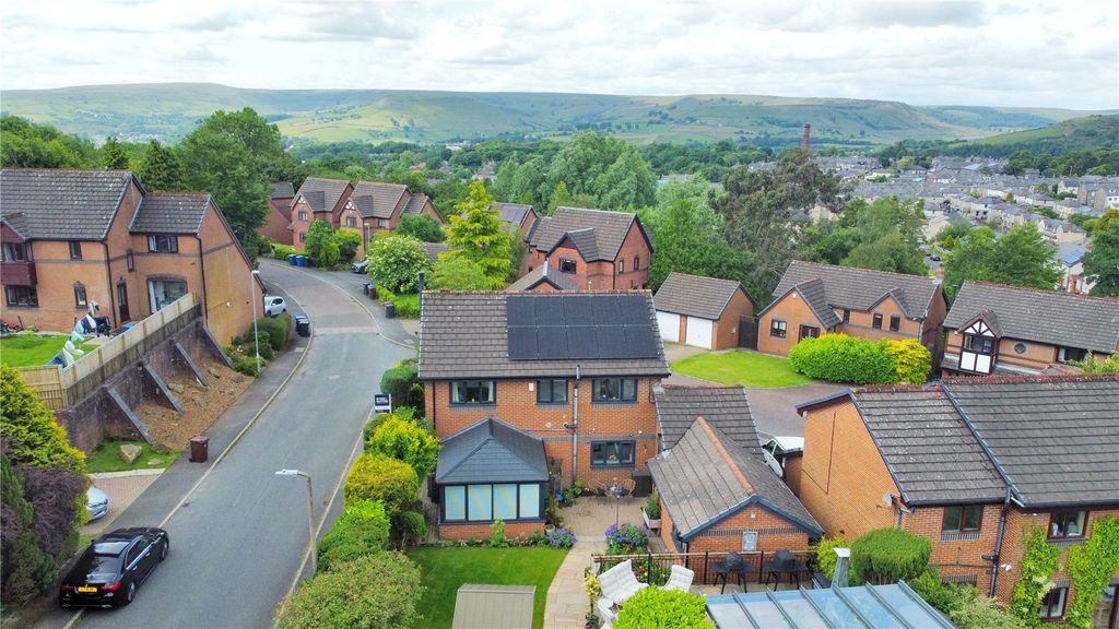 Property photo 1 of 37 Superb Location