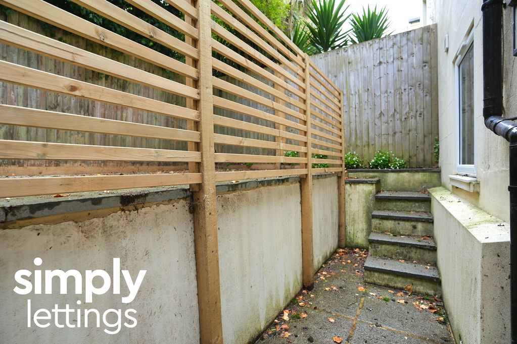 Property photo 3 of 12 Photo 12