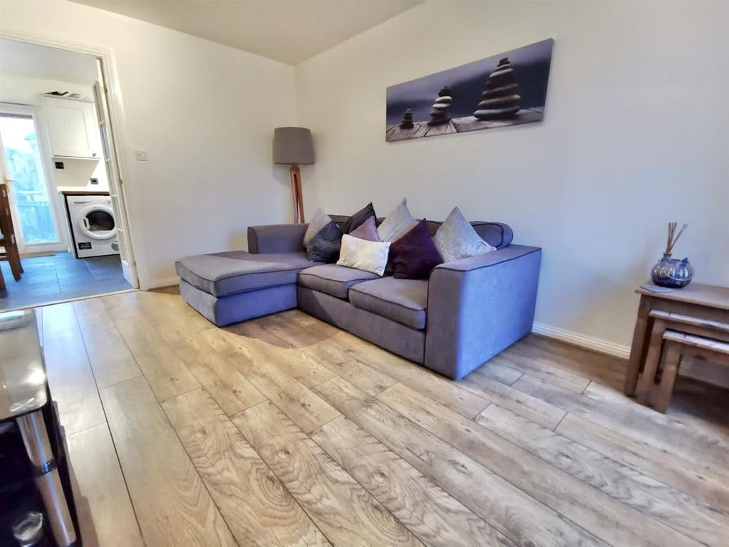 Property photo 3 of 13 C8852C8F-17C2-464E-A045-1A4CE77C3B72.Jpeg