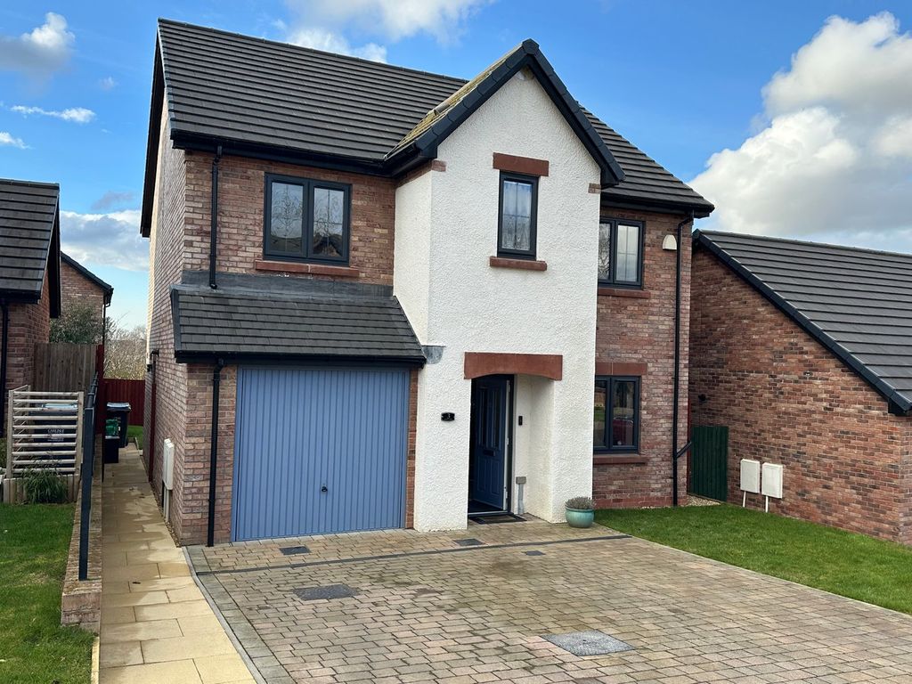 Property photo 1 of 50