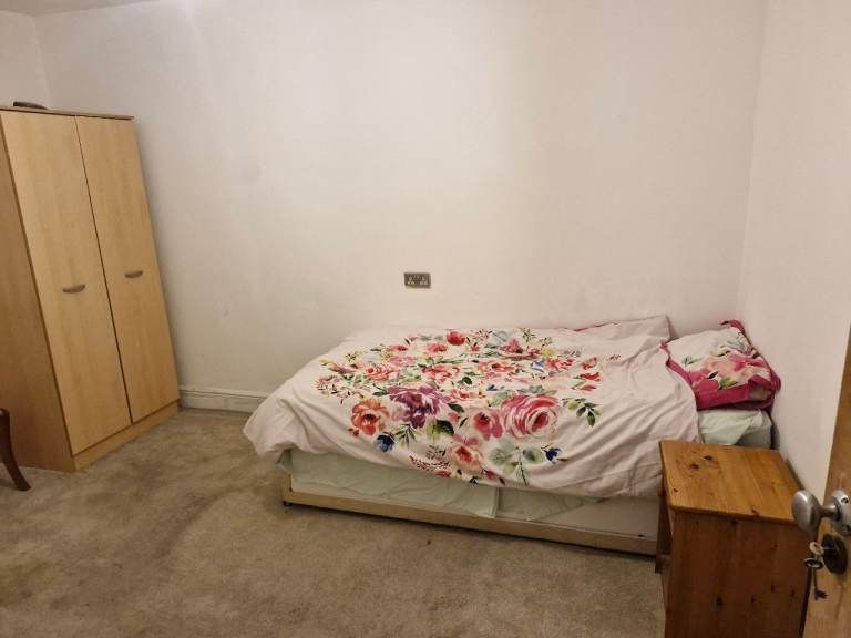 Property photo 1 of 2