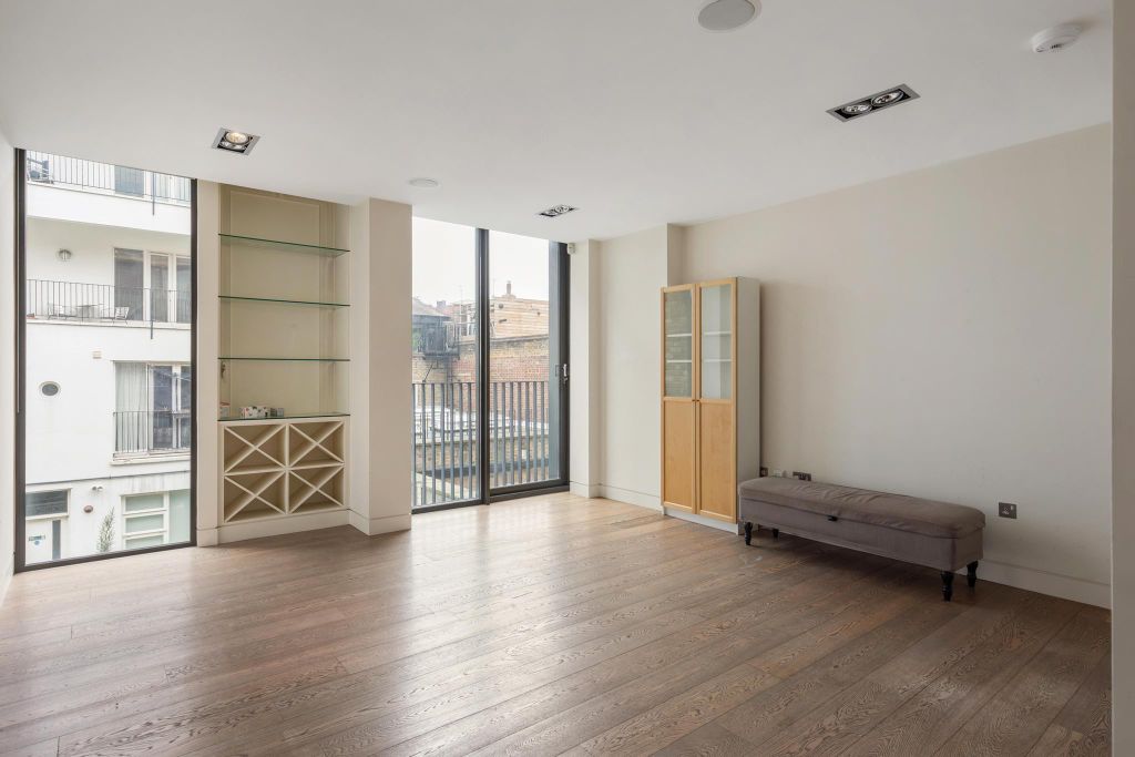 Property photo 2 of 16 Image