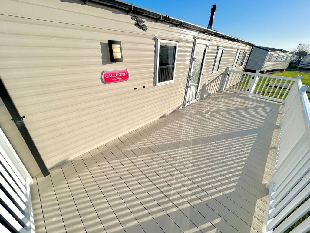 Property photo 3 of 11 Willerby Caledonia 2017 Vs532168 126368500.Jpeg