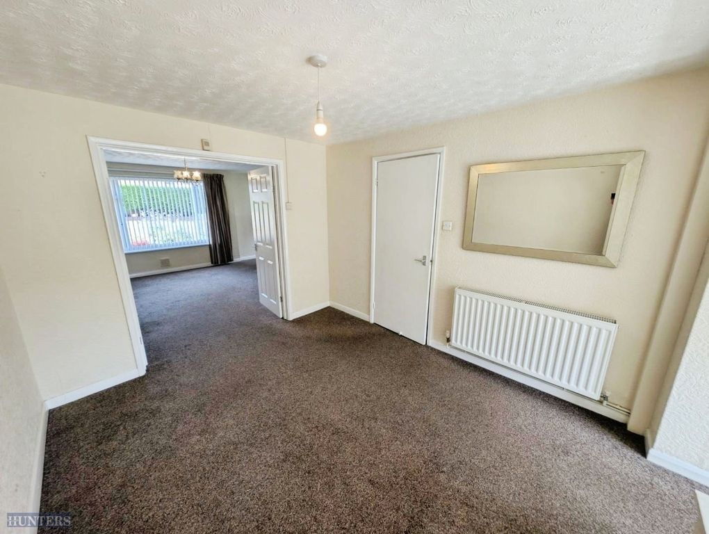 Property photo 3 of 14 Dining Room