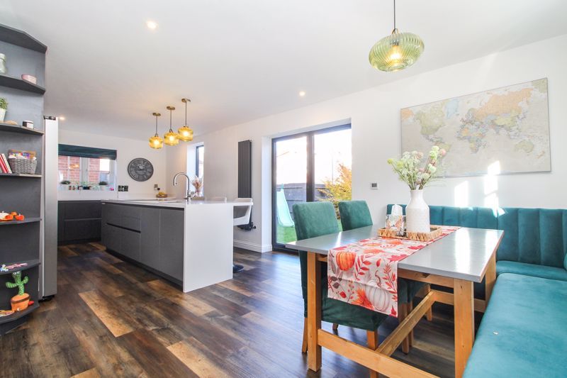 Property photo 2 of 22 Kitchen/Diner