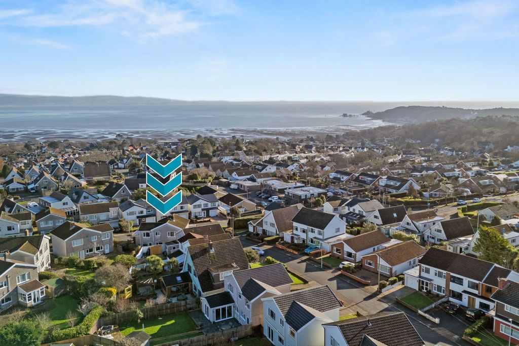 Property photo 2 of 37