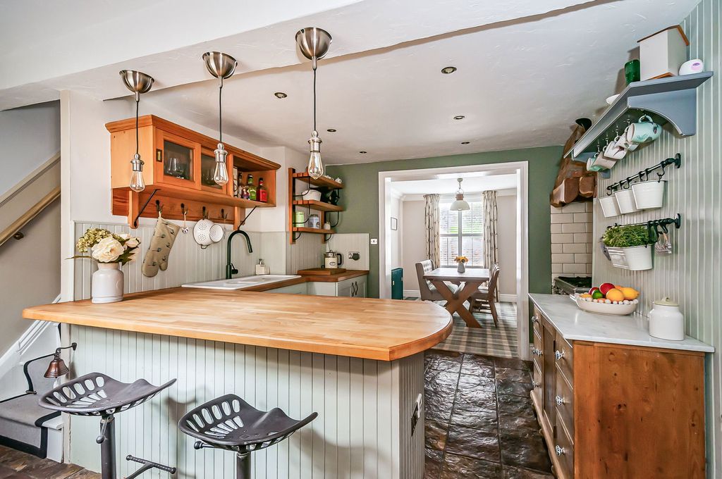 Property photo 1 of 26