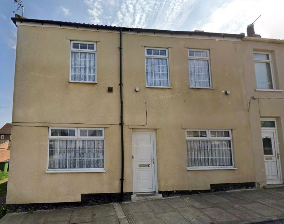 Property photo 2 of 14