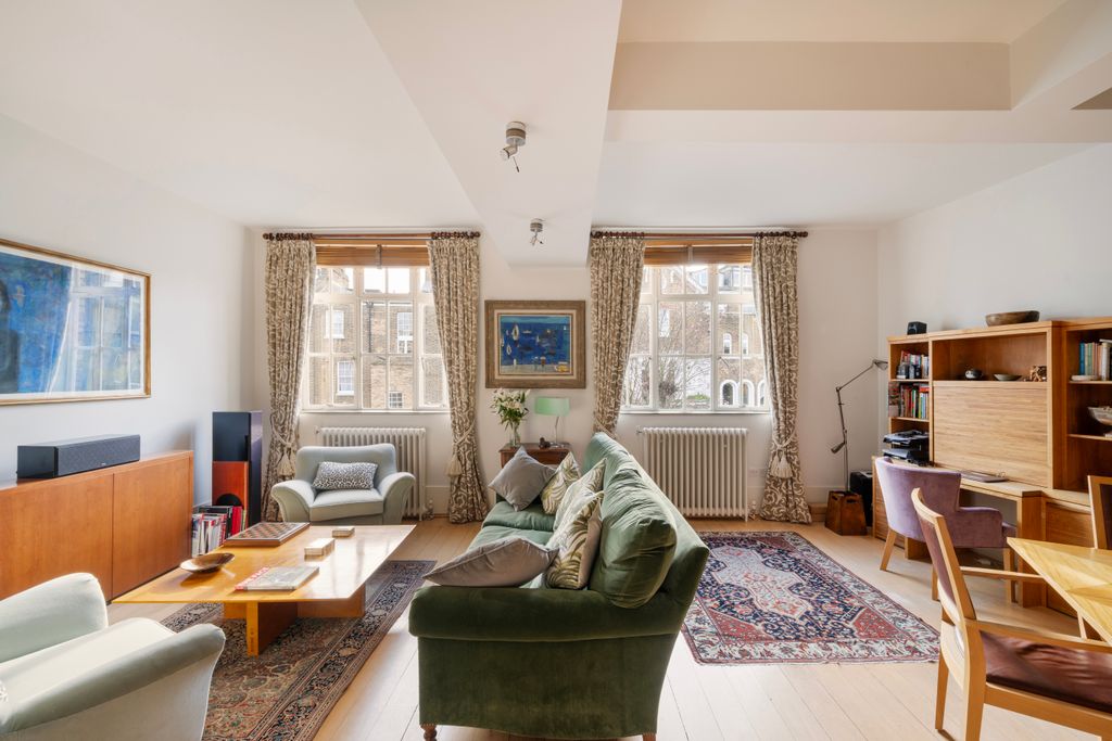 Property photo 3 of 11