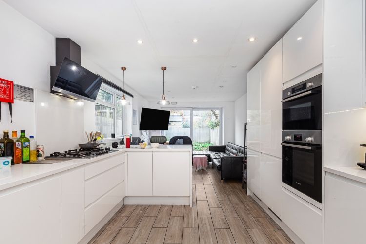 Property photo 1 of 20 308714