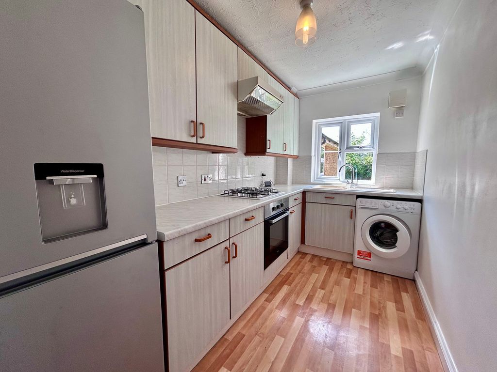 Property photo 3 of 11