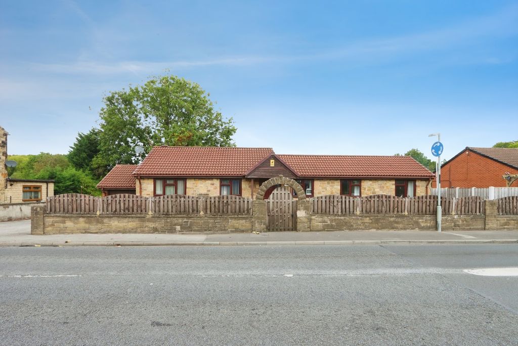 Property photo 2 of 25 Pbox-Img.Jpg