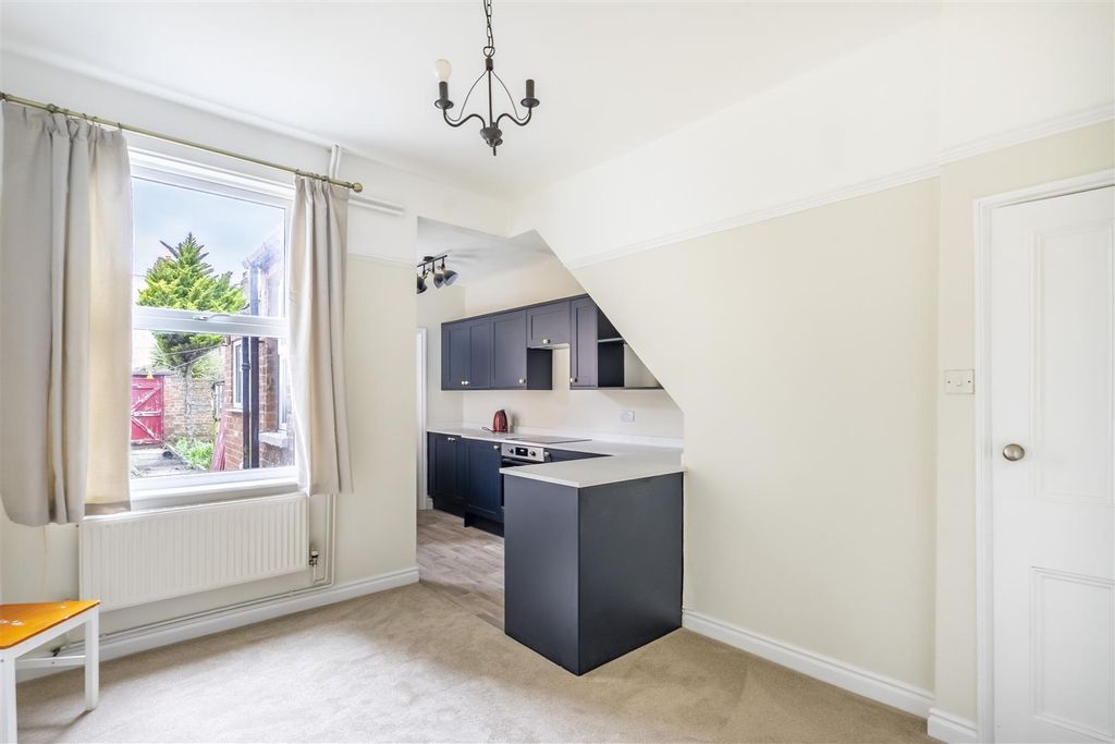 Property photo 3 of 13 4Ss-3.Jpg