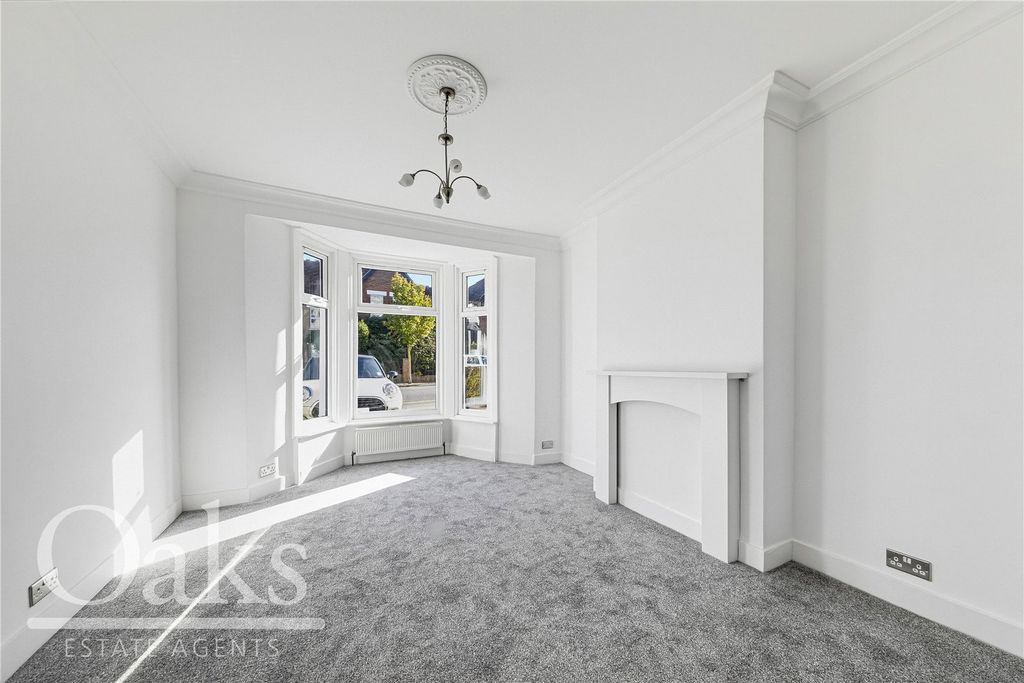 Property photo 3 of 13 Picture No. 01