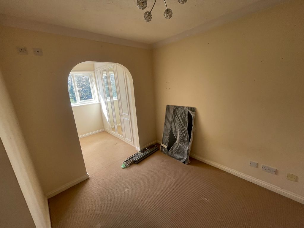 Property photo 2 of 6 Bed 1.Jpeg