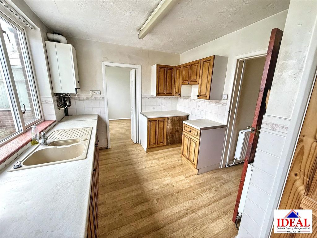 Property photo 2 of 19 Image00012.Jpg