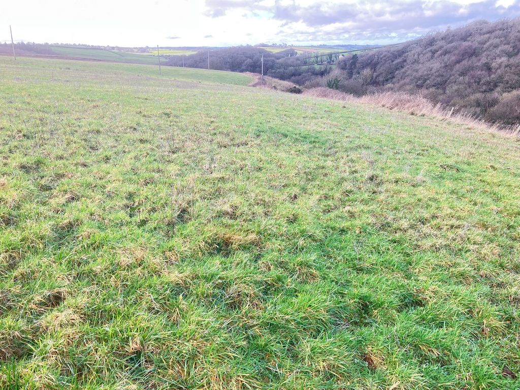 Property photo 2 of 7