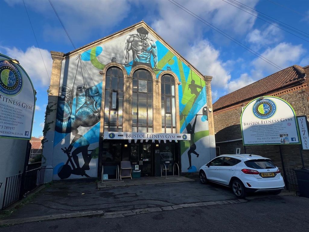 Property photo 1 of 10 Front.Jpg