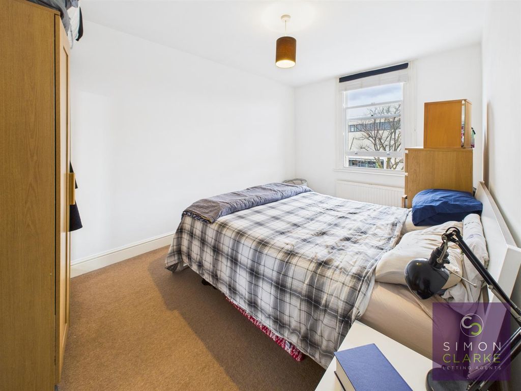 Property photo 3 of 6 Cam05425G0-Pr0082-Still006.Jpg