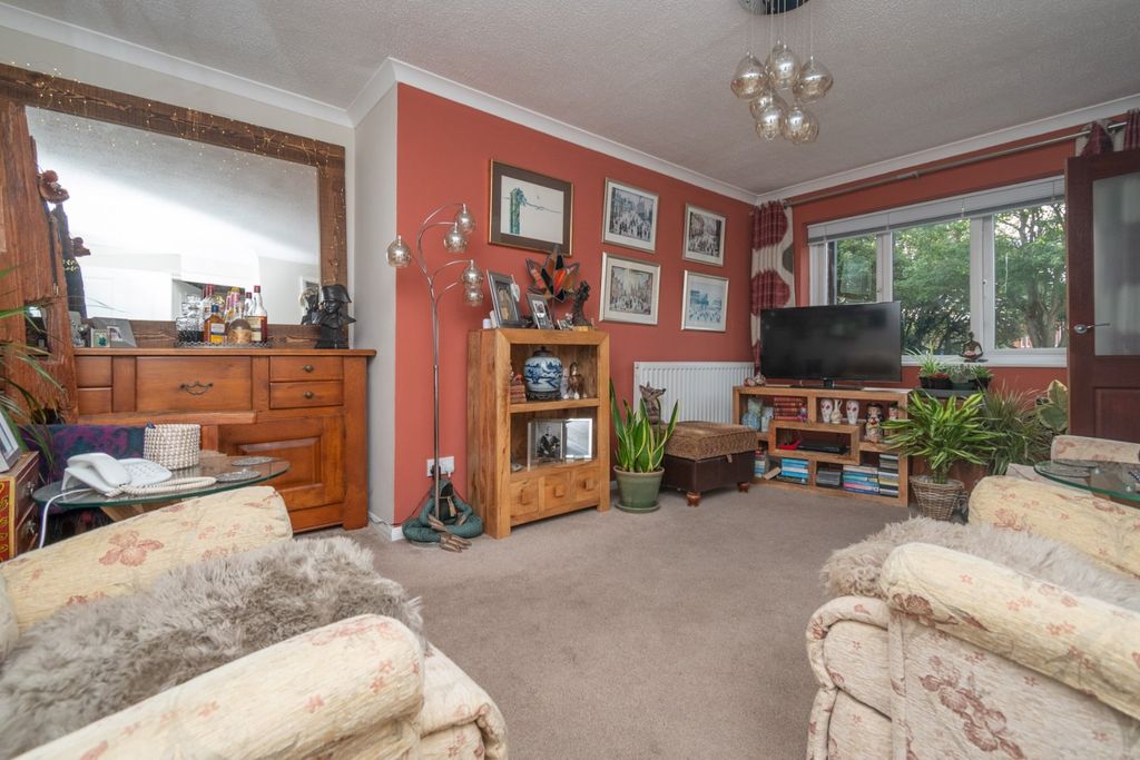 Property photo 3 of 7 Picture 3