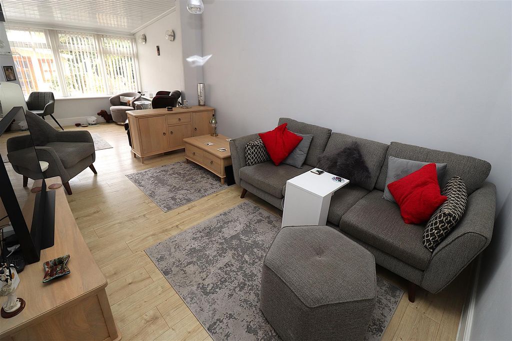 Property photo 2 of 19 Img_0863.Jpg
