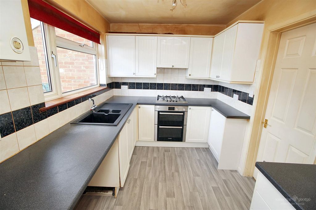 Property photo 2 of 13 Kitchen