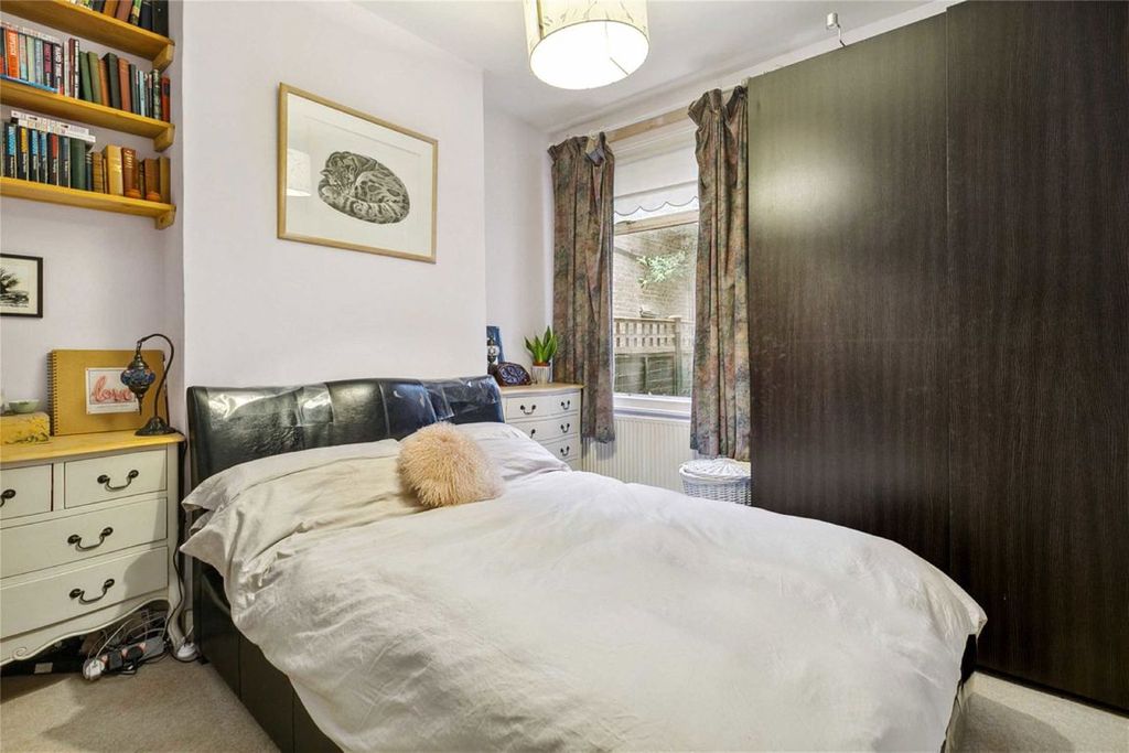 Property photo 3 of 7
