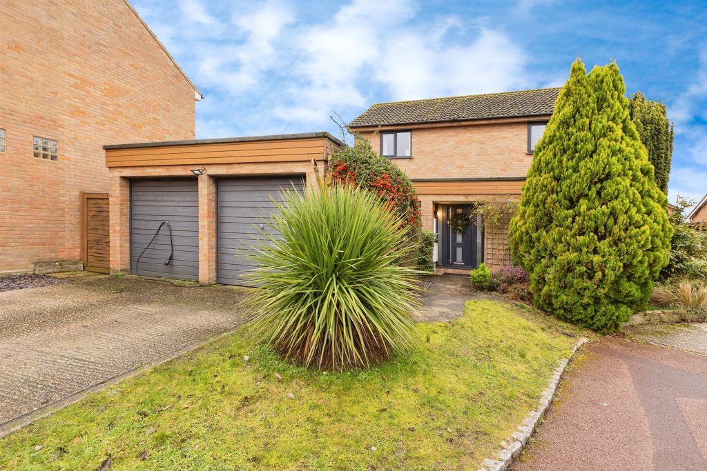 Property photo 1 of 32