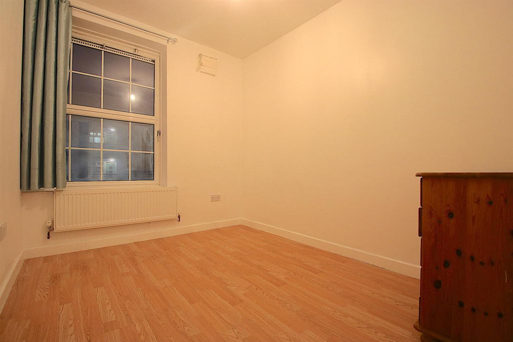 Property photo 2 of 6 Img_1276.Jpg