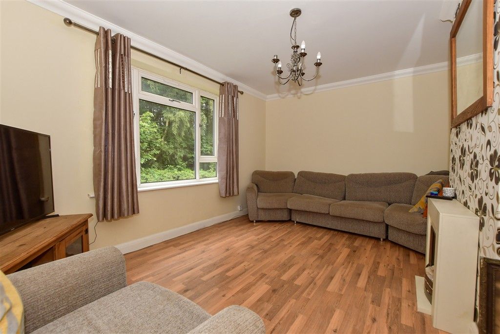 Property photo 1 of 14 ---