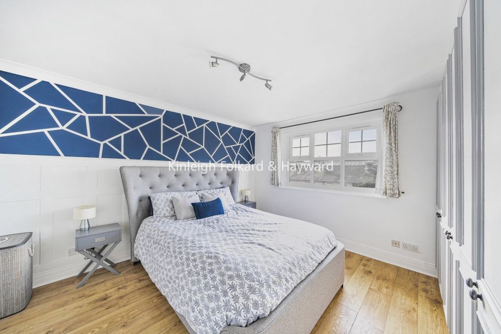Property photo 3 of 7 1c39F61F-3d6E-4972-9