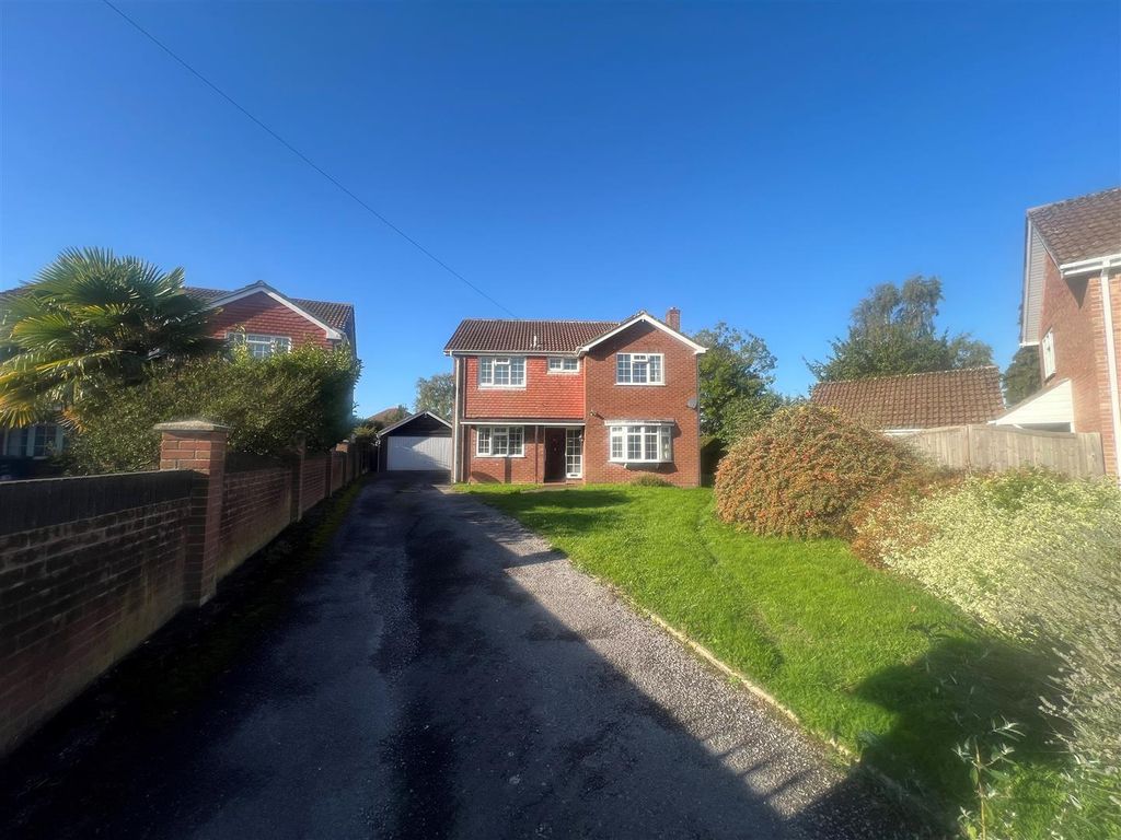 Property photo 1 of 18