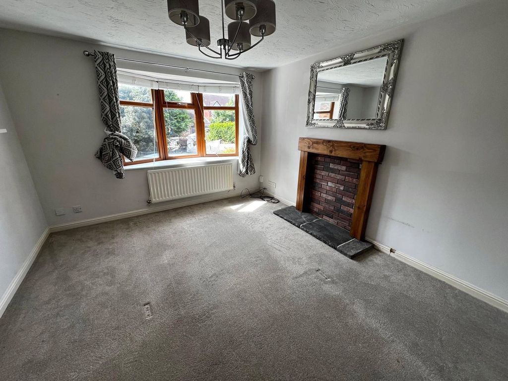 Property photo 2 of 14 Picture No. 21
